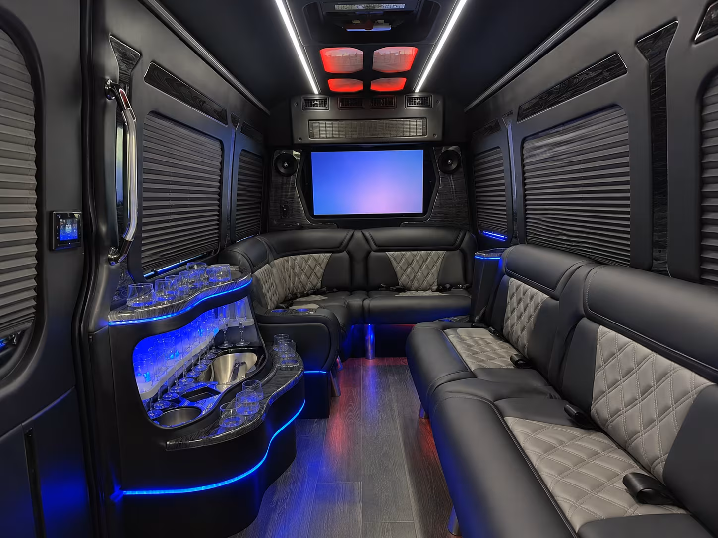 bus rentals for corporate retreats and team outings around lake ray hubbard