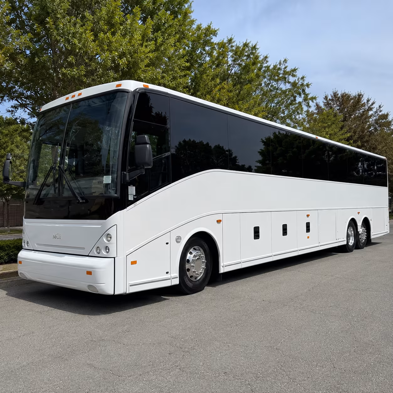 charter buses to dos equis pavilion shows from rowlett