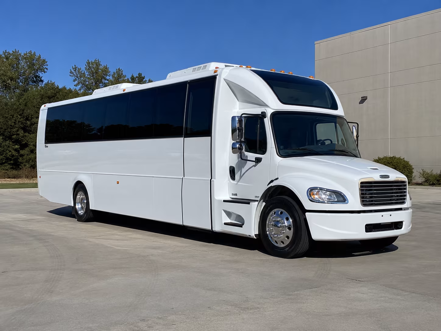 rowlett 28 passenger party bus
