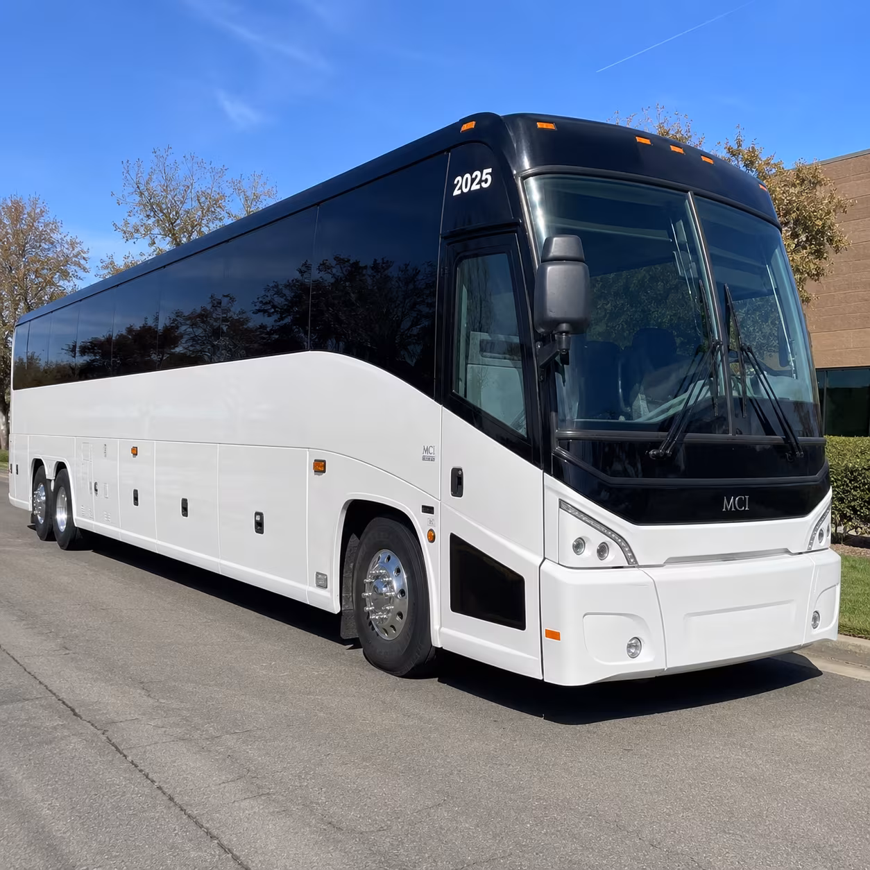 shuttle buses for military ceremonies graduations family events near rowlett